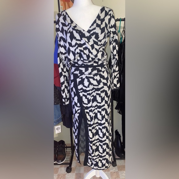 Future Collective Matching 2 piece knit skirt and top set. - Picture 5 of 5